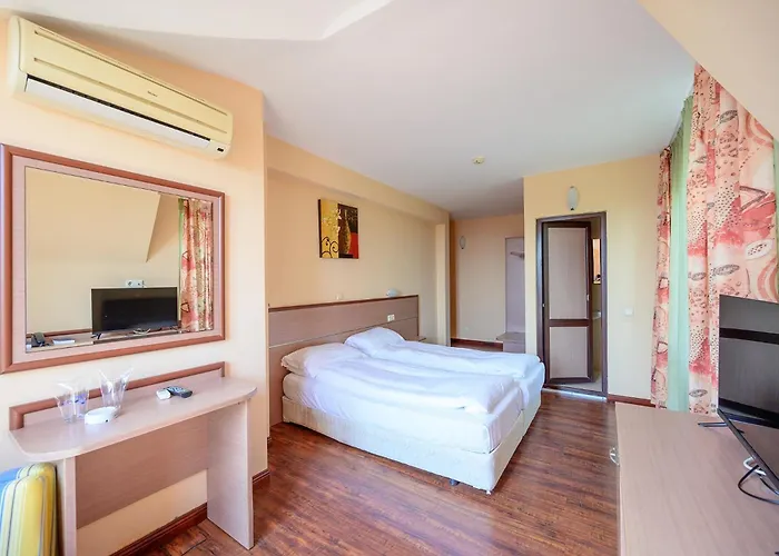 Royal 3* Golden Sands