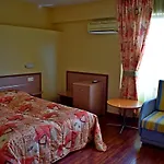 Royal Hotel