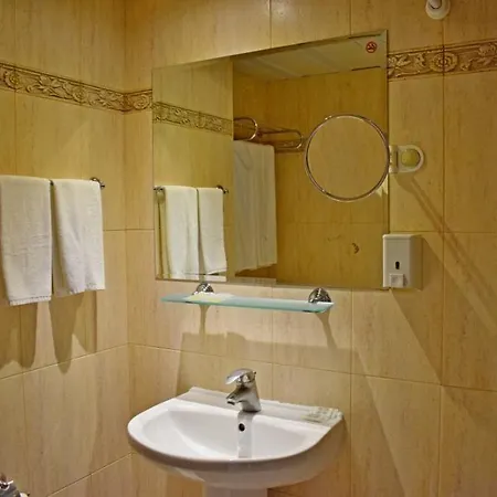 מלון Royal גולדן סנדס